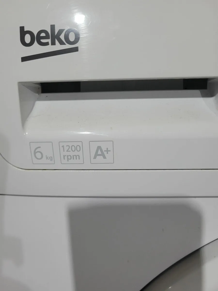 Washing machine - Image 1
