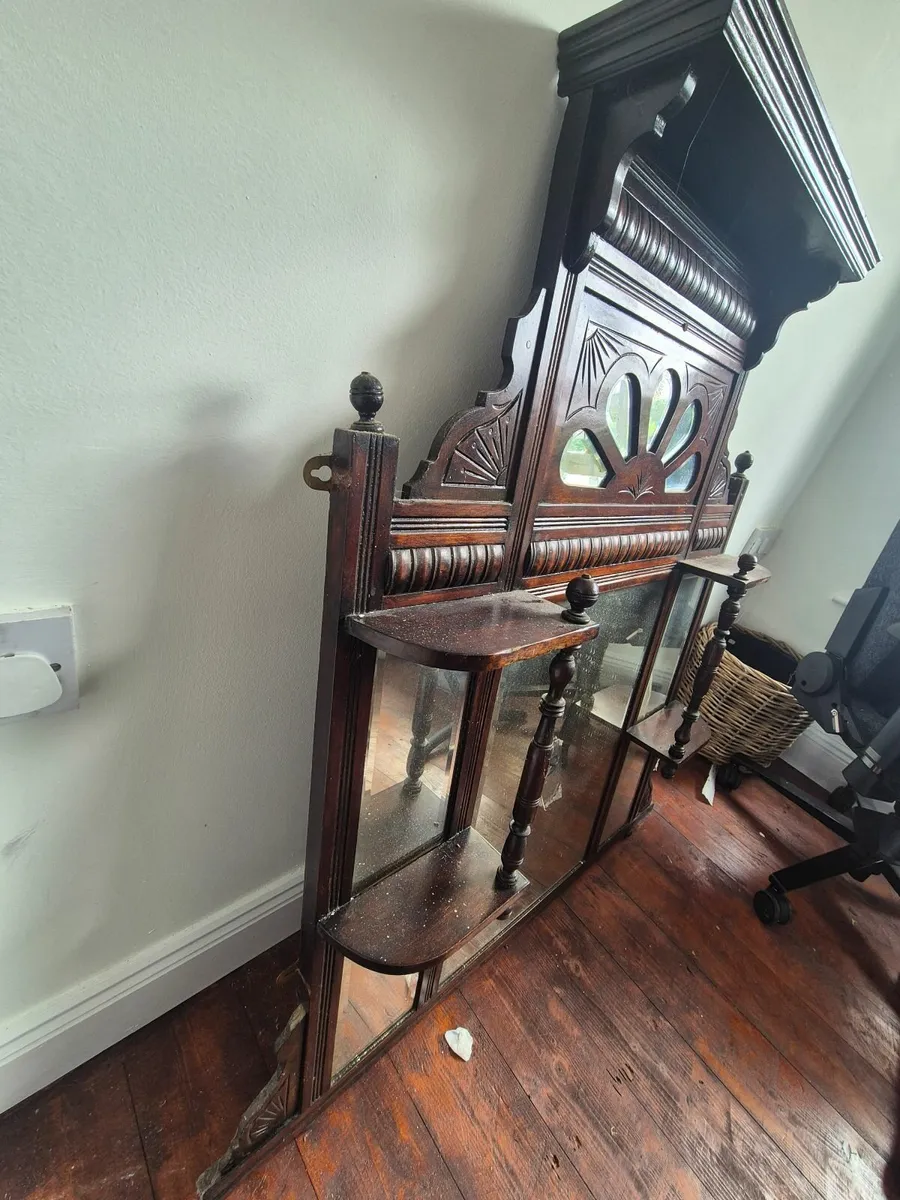 Small Antique mirror - Image 1