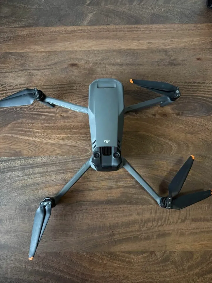 DJI Mavic 3 Pro Fly More Combo – Like New - Image 3