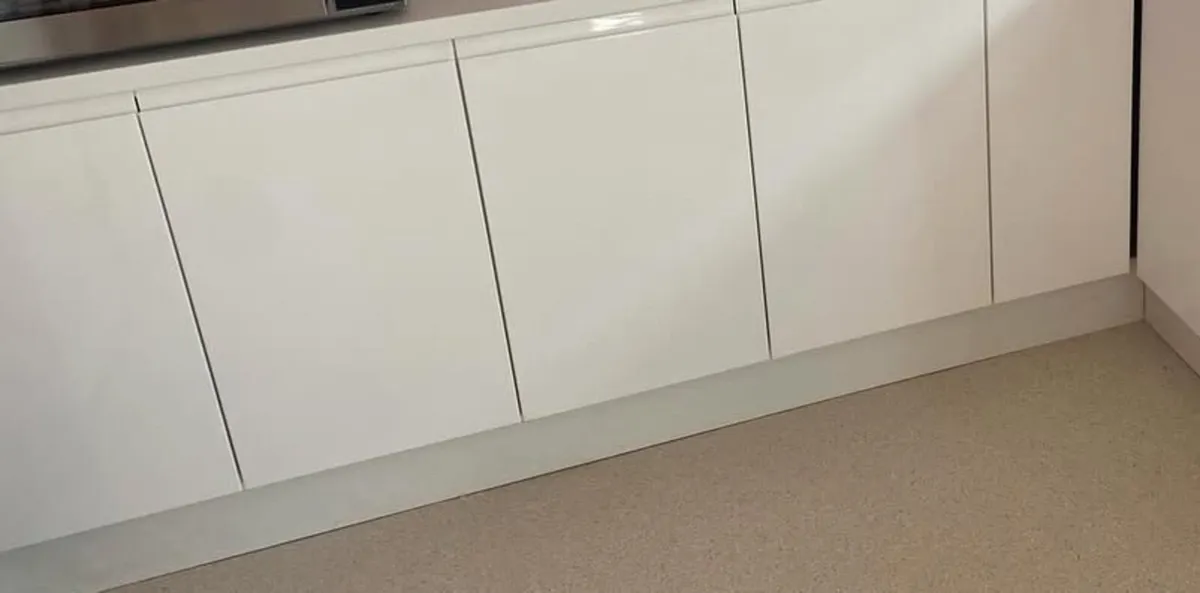 Kitchen cabinets