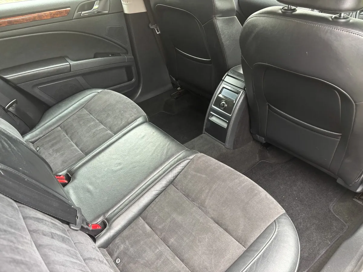 Skoda Superb 2013 - Image 4