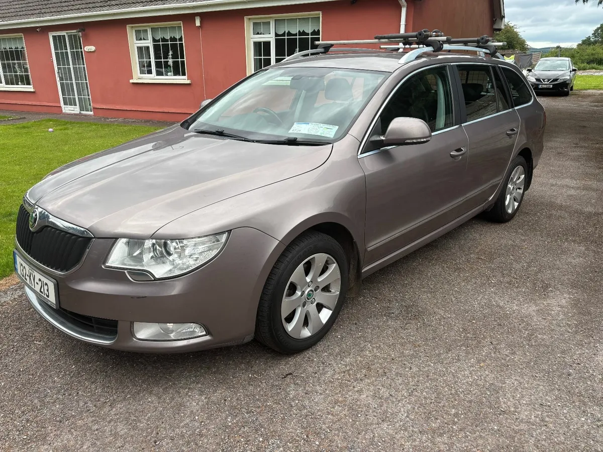 Skoda Superb 2013 - Image 1