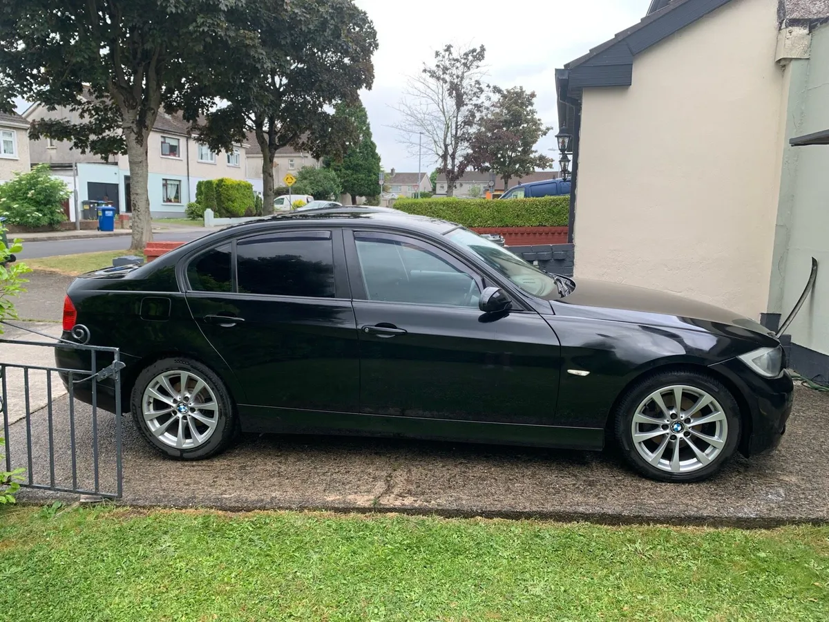 BMW E90 316i *JUST PASSED NCT* - Image 3
