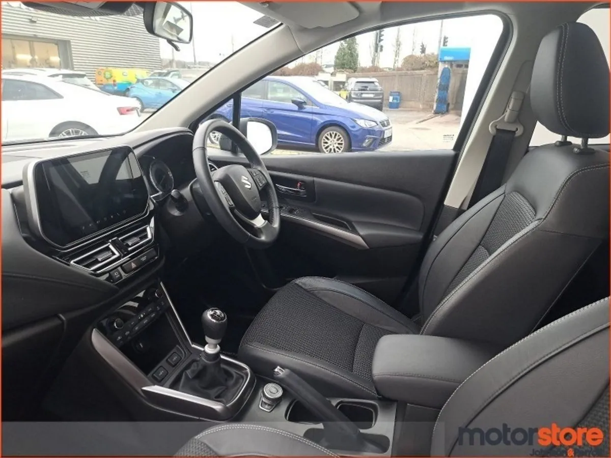 Suzuki SX4 1.4 Petrol / Mild Hybrid  like New Con - Image 4