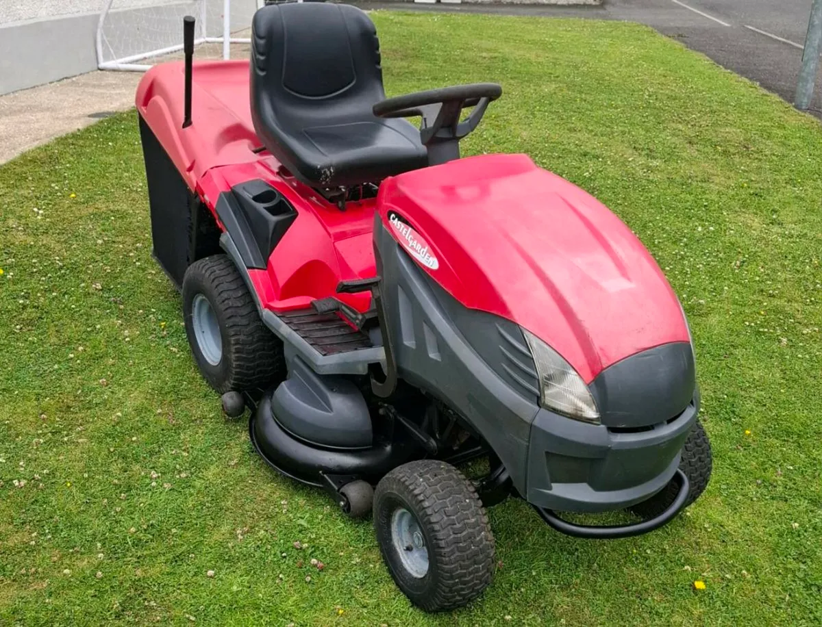 Castle Garden 42" Cut Ride On Lawnmower - Image 1