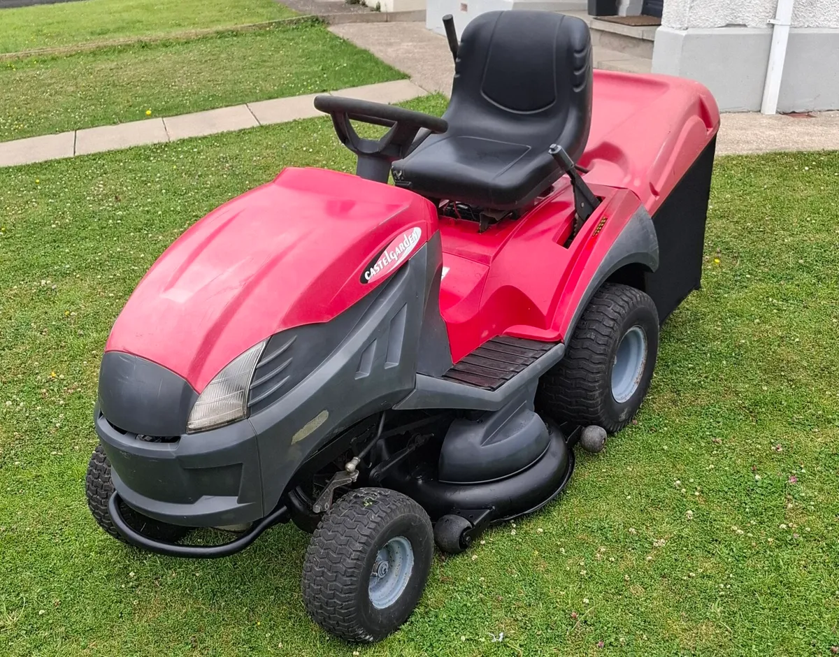Castle Garden 42" Cut Ride On Lawnmower - Image 3