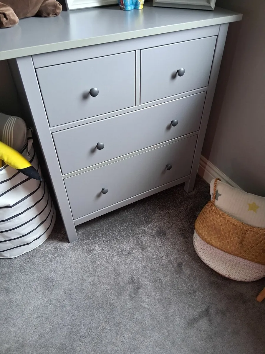 Chest of drawers x 2 & locker - Image 4