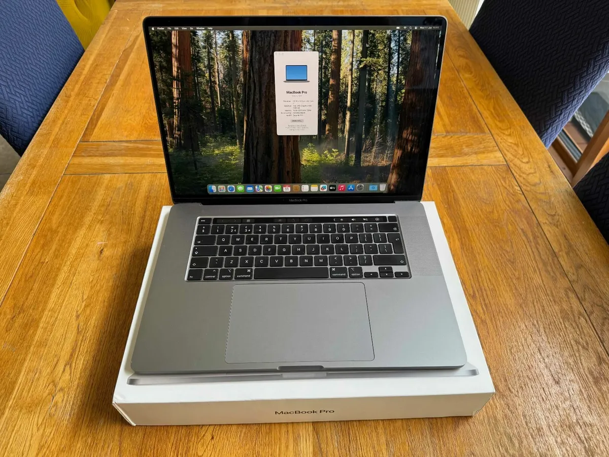 MacBook Pro 16'' - 2019 - Image 2