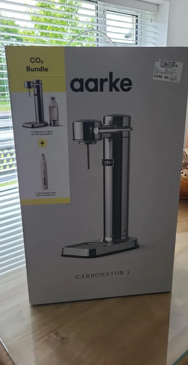 Aarke carbonator