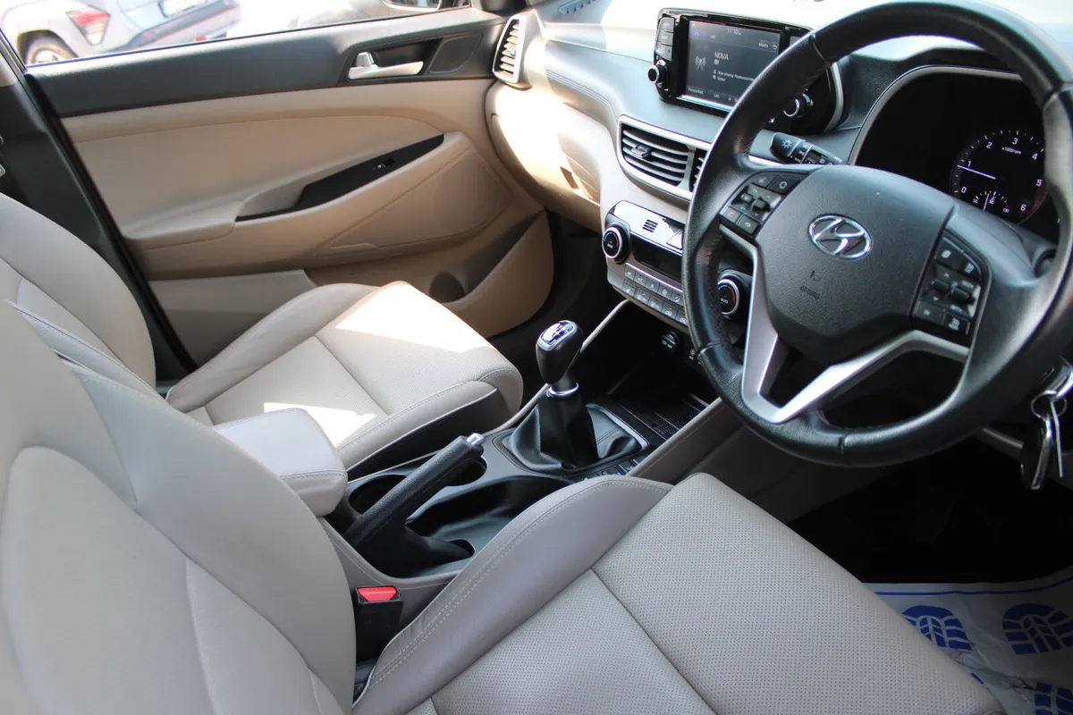 Hyundai Tucson 1.6 EXECUTIVE 2020 - Image 3