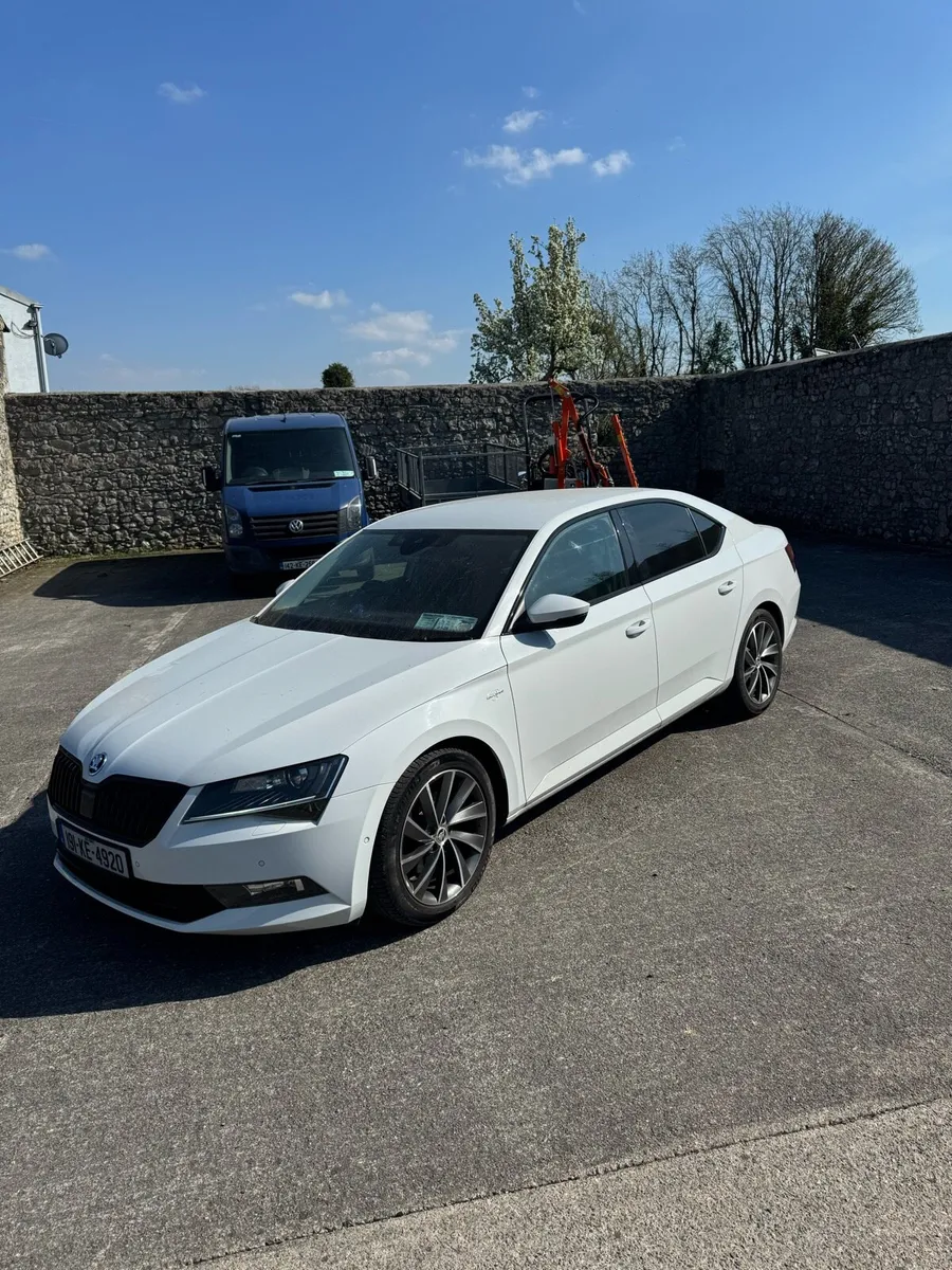 Skoda superb laurin & klement 2.0 tdi 150bhp - Image 2