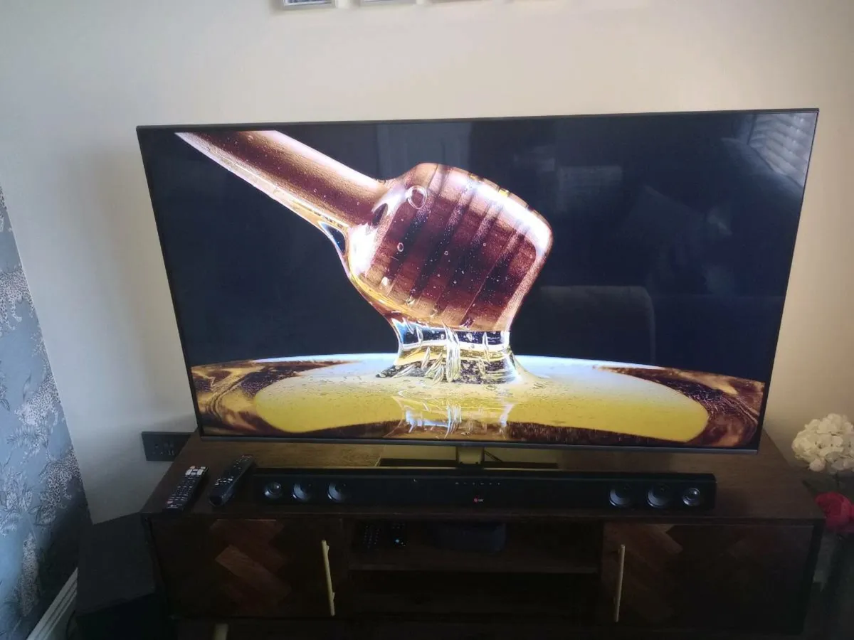 LG 55" 4k UHD TV 55un81006lb - Image 2