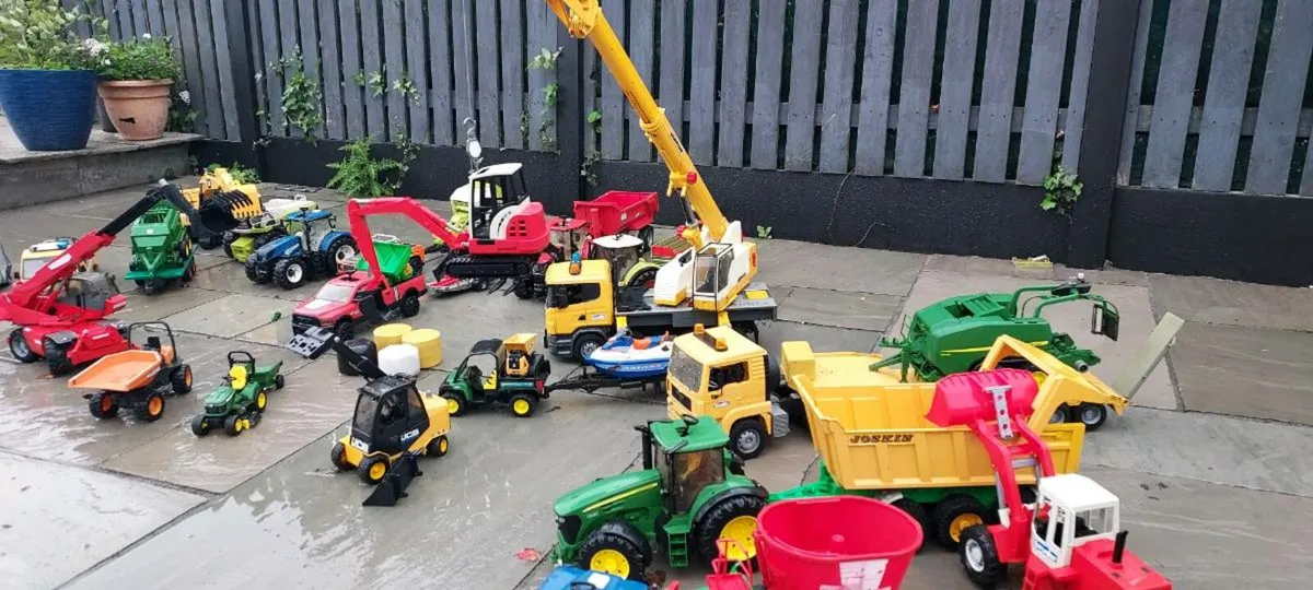 Bruder Toys - Image 2
