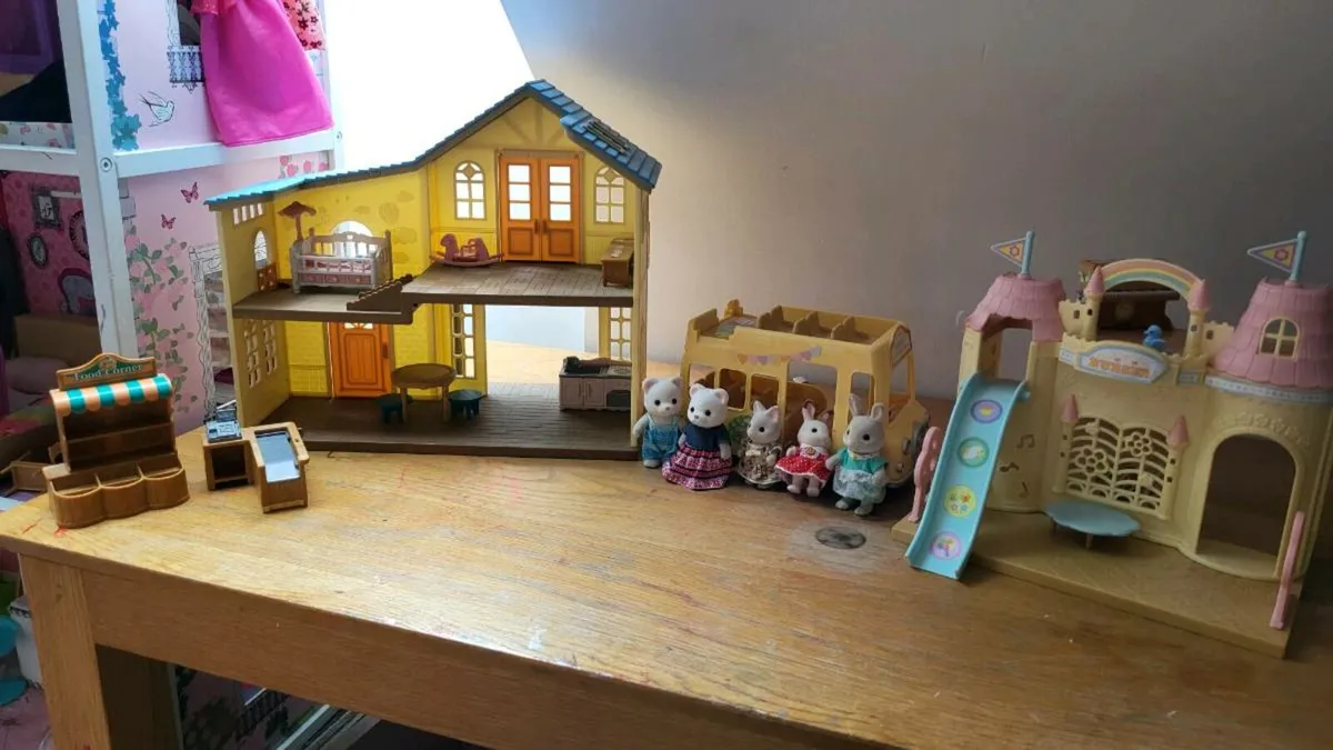 Sylvanian doll houses and toys - Image 1