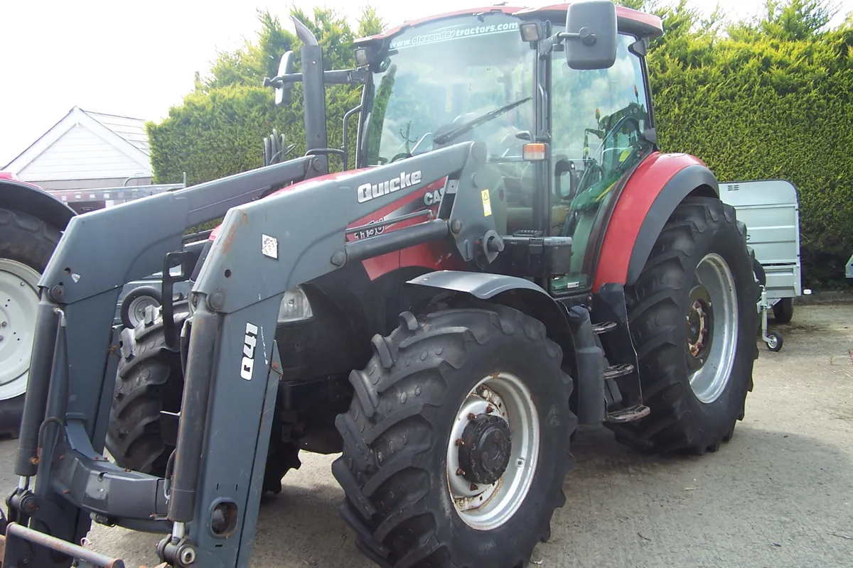 2013 CASE 115 U Farmhall C/W Quickie Q41 Loader - Image 3