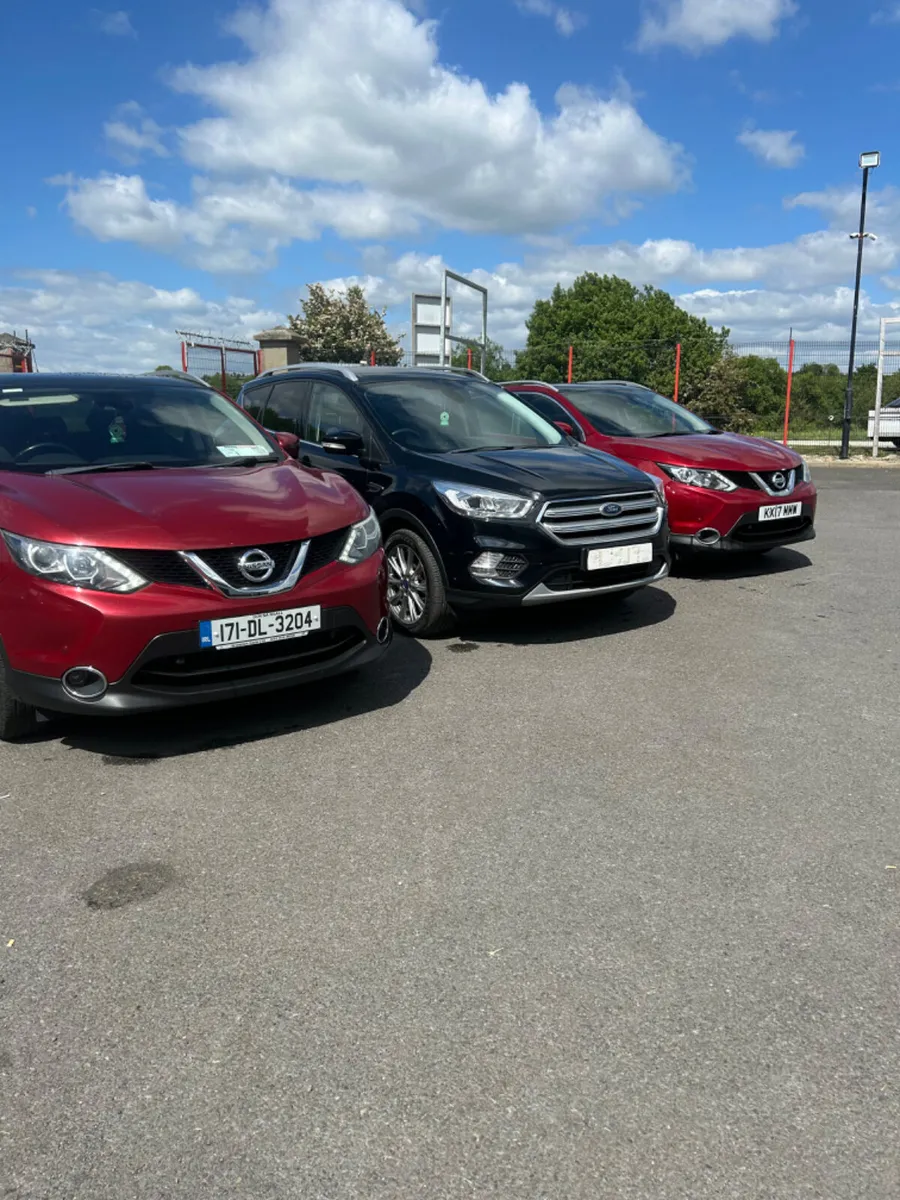 Selection of 4x4 vehicles - Image 2