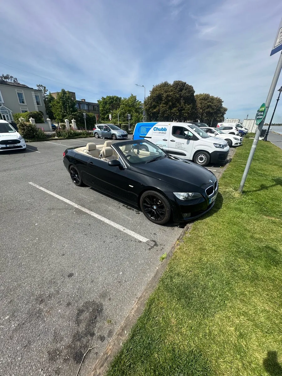 BMW E93 Cabriolet Convertible 3 Series 320d SE - Image 2