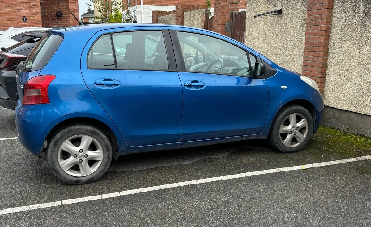Toyota Yaris 2008 - Image 3