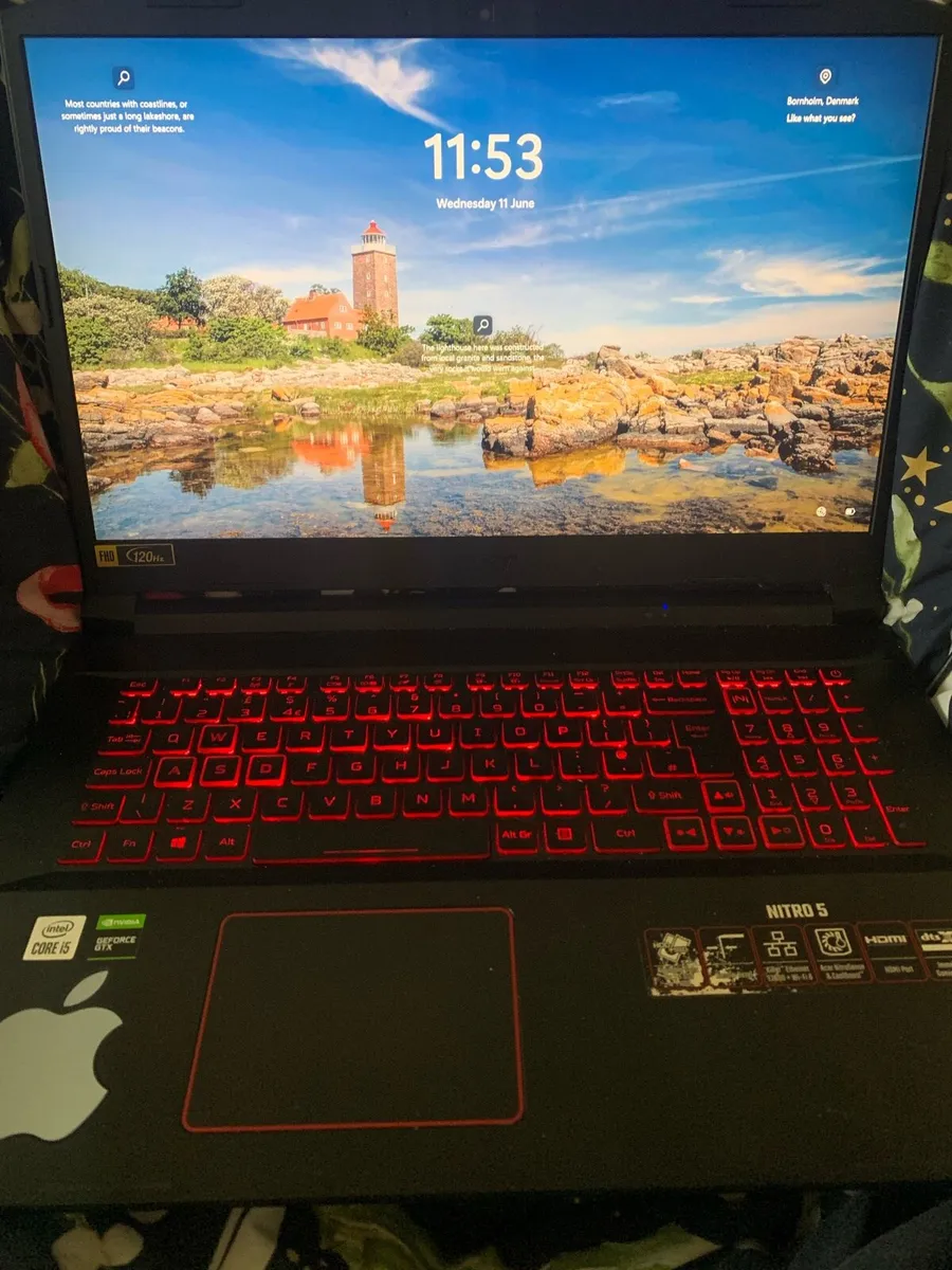 Acer Nitro 5 17inch gaming laptop - Image 1
