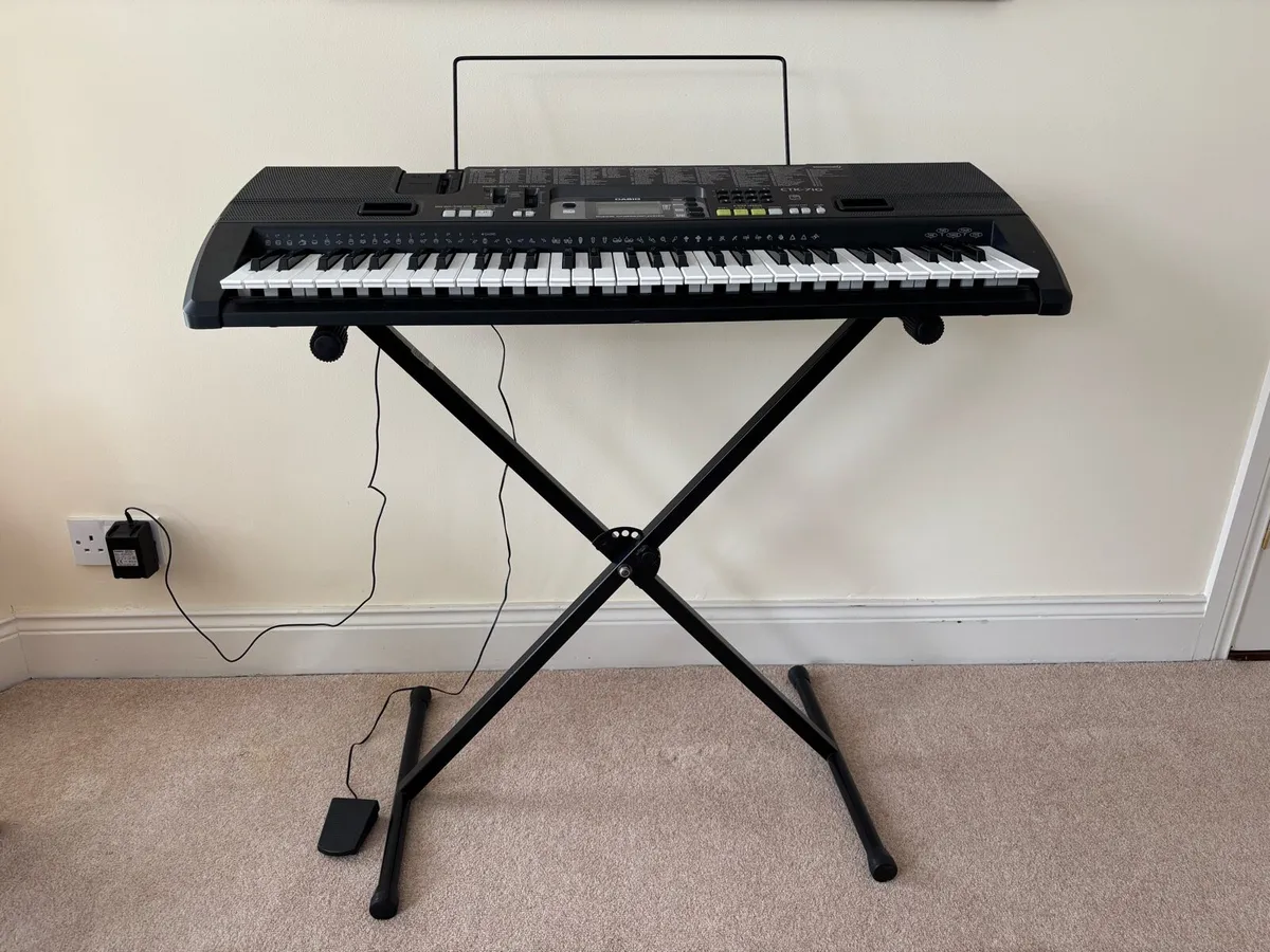 Casio CTK-710 Keyboard Piano, Stand and Foot Pedal