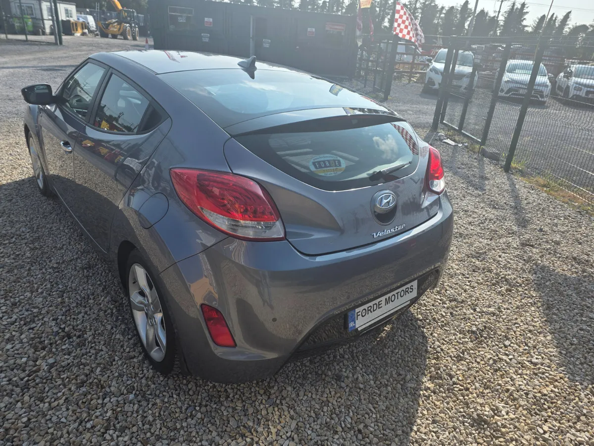 Hyundai Veloster 2013 - Image 3