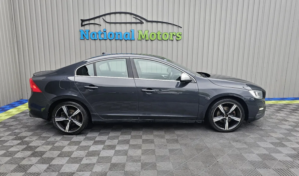 2017 Volvo S60 D2 120hp R-DESIGN SE NAV - Image 2