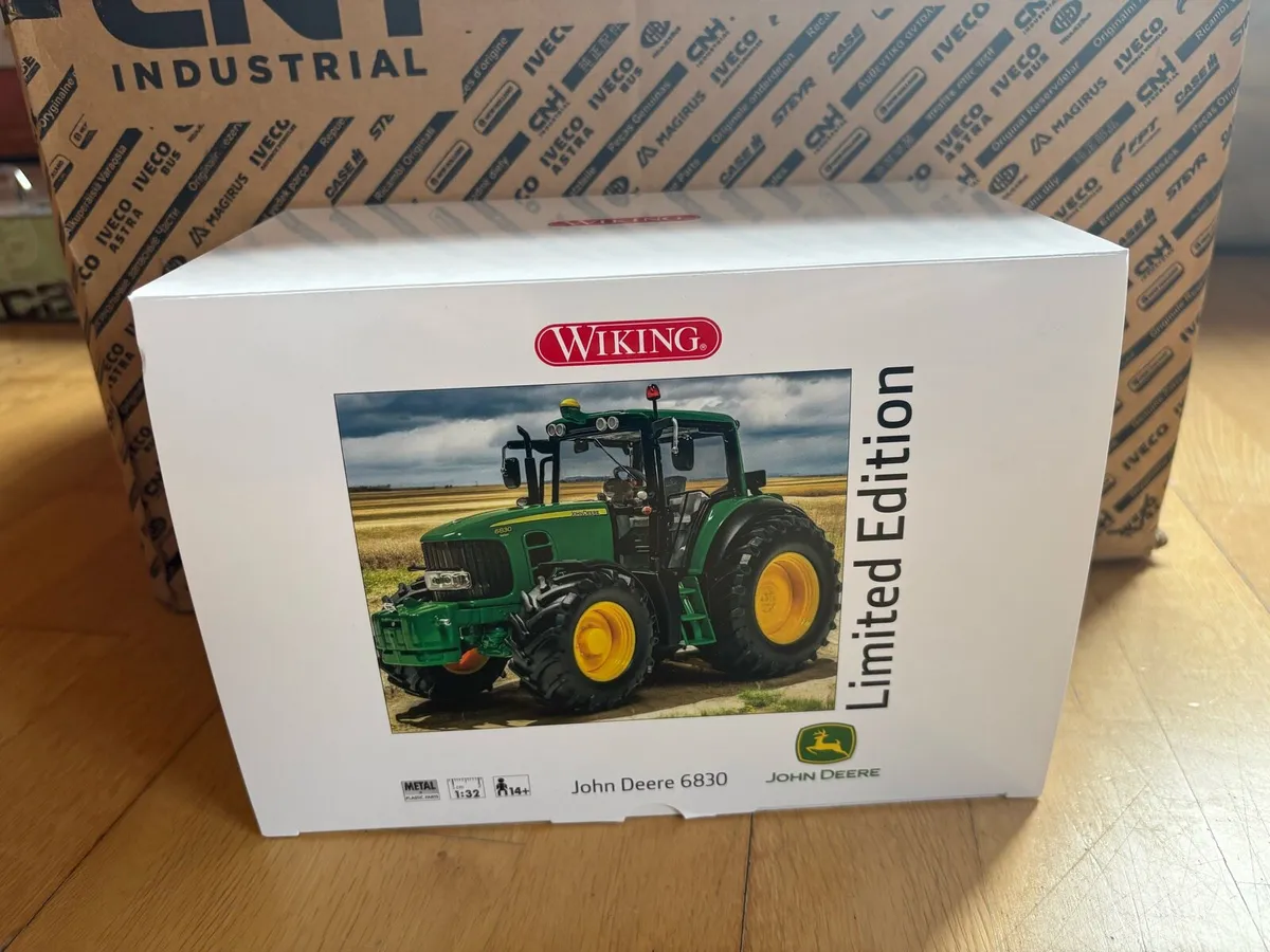 1:32 John deere 6830. Limited edition - Image 1