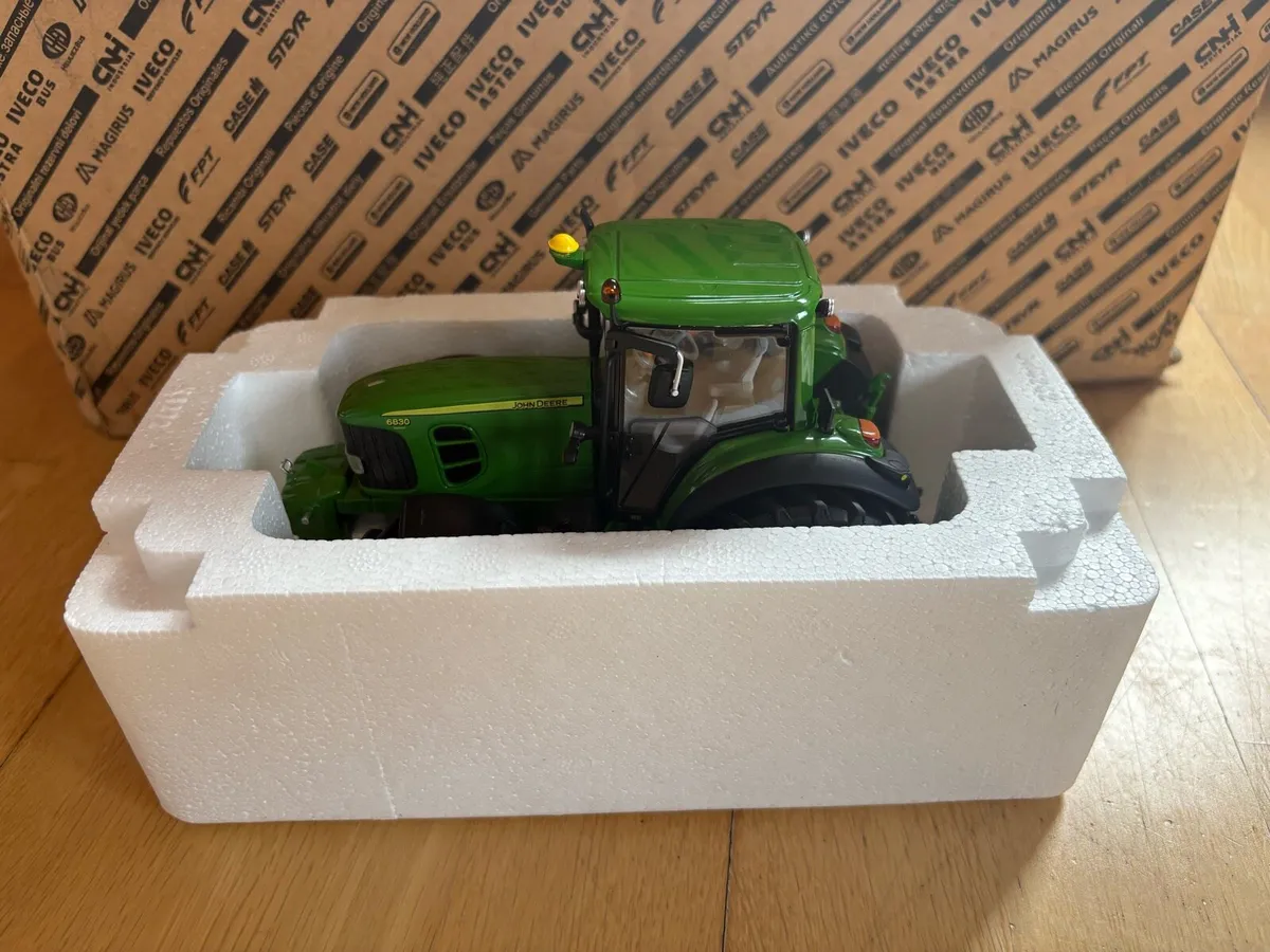 1:32 John deere 6830. Limited edition - Image 2