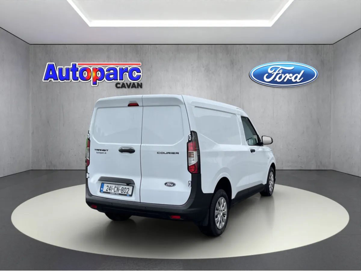 Ford Transit Courier TREND 1.5L ECO BLUE 100PS 6SP - Image 3