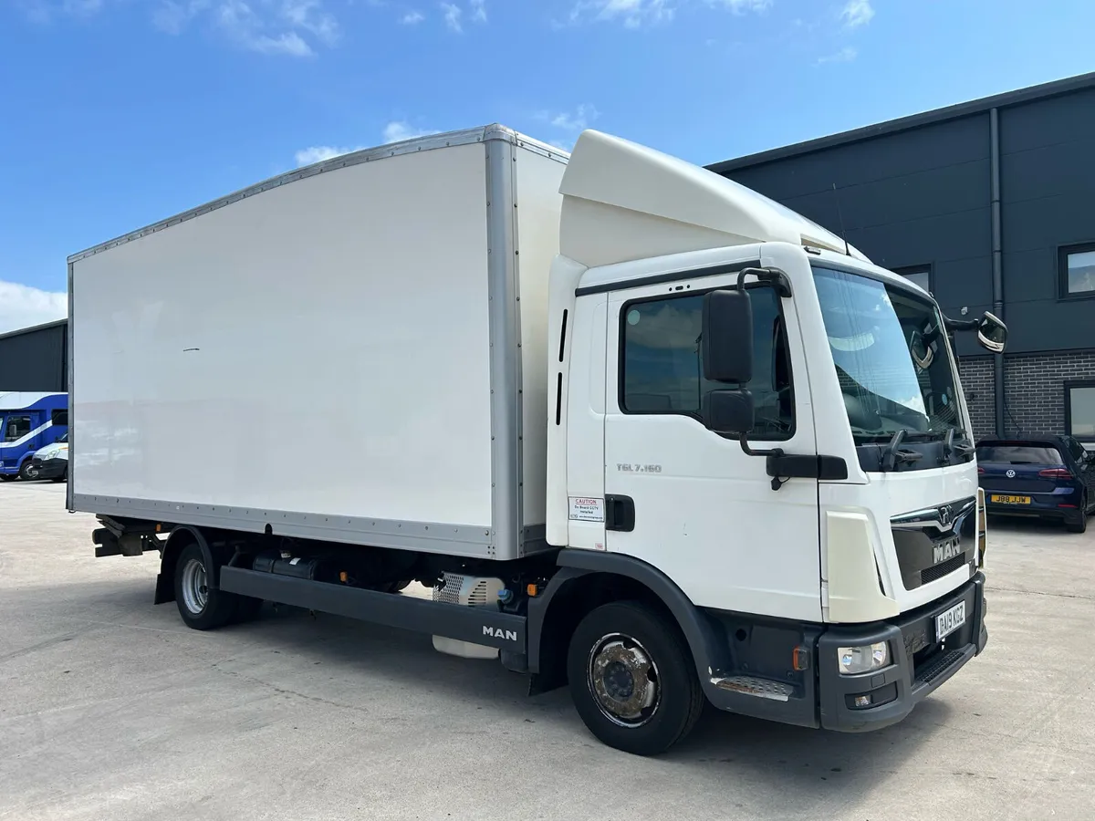 JUNE 2019 MAN TGL 7160 20FT GRP BOX - Image 1