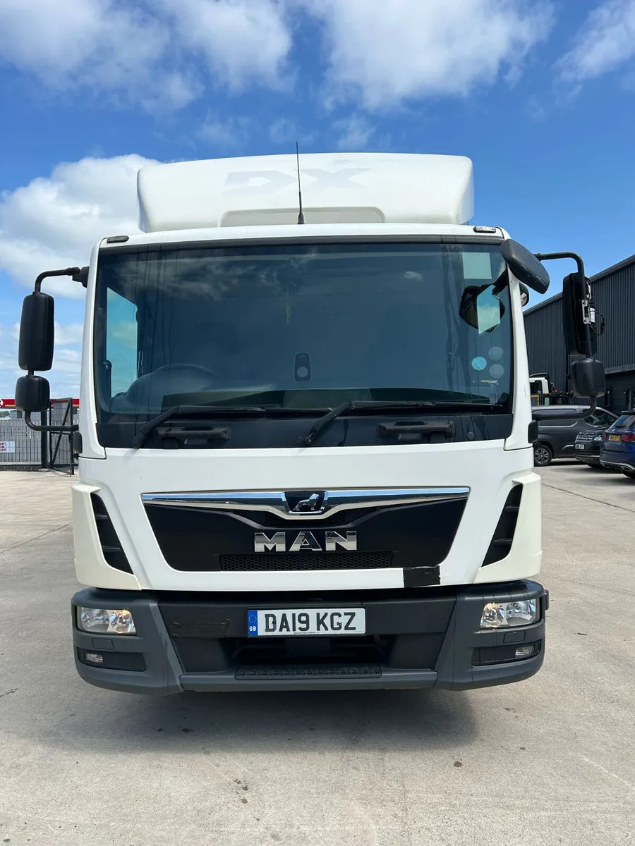 JUNE 2019 MAN TGL 7160 20FT GRP BOX - Image 2