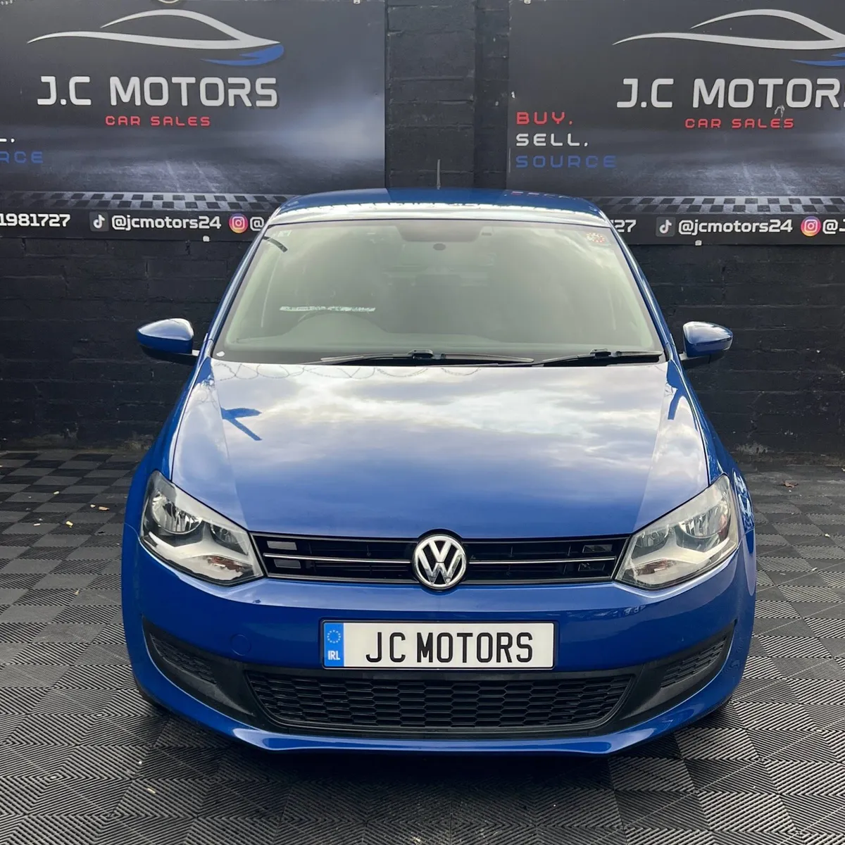 2012 VW Polo (Low KM) - Image 2