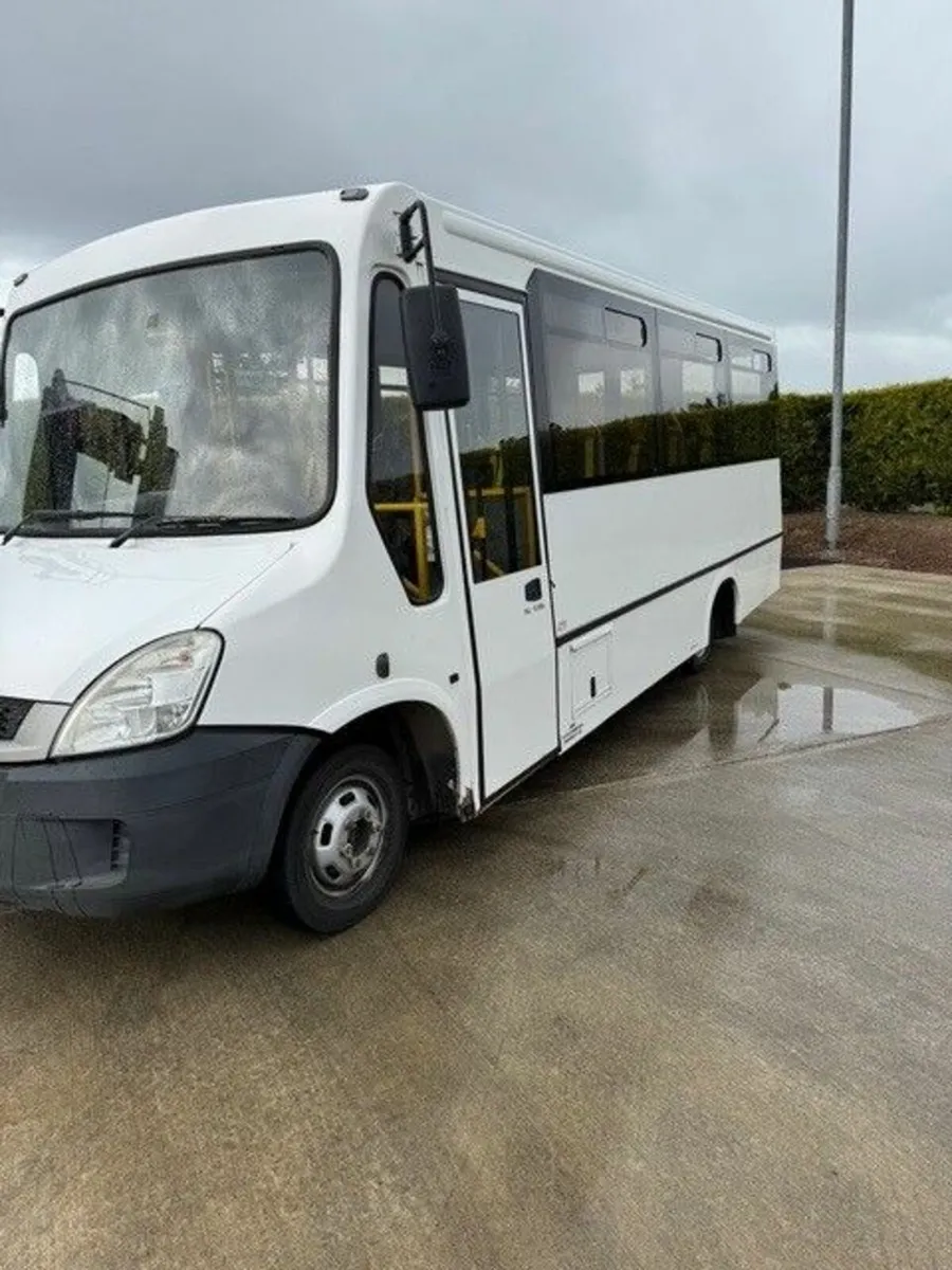 2011 Iveco Daily 50C17 Irisbus - Image 2