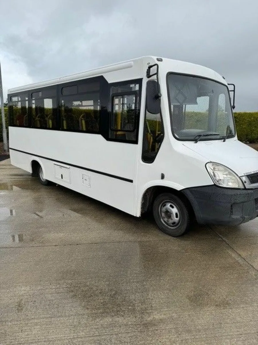 2011 Iveco Daily 50C17 Irisbus - Image 1