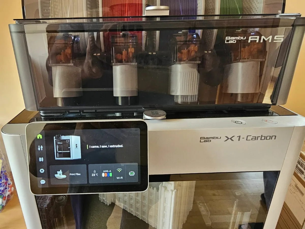Bambu Lab X1 Carbon + 3 Brand New PLA Filaments - Image 3