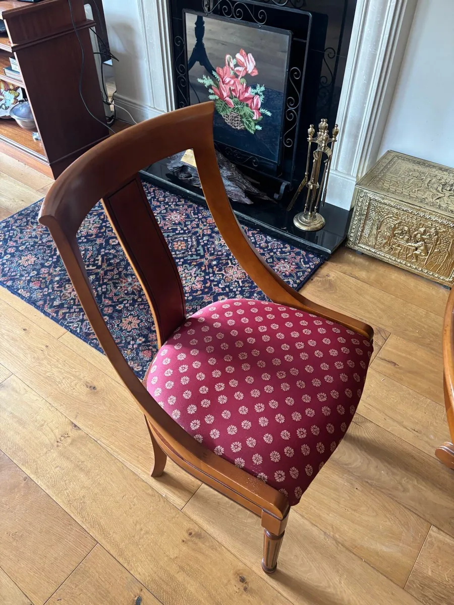Dining table and chairs - Image 2