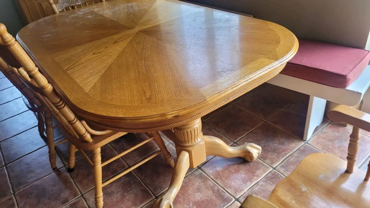 Table & 4 Chairs