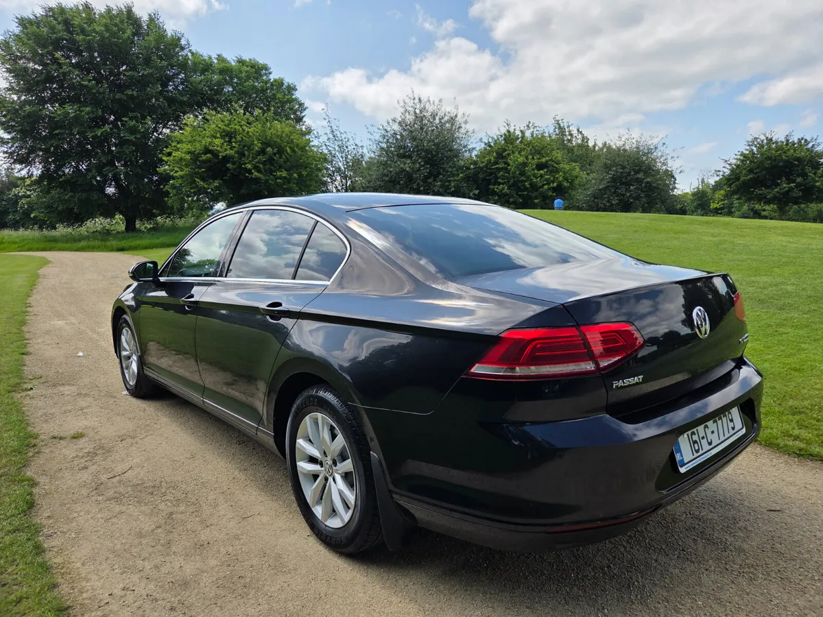 Volkswagen Passat 2016 - Image 4