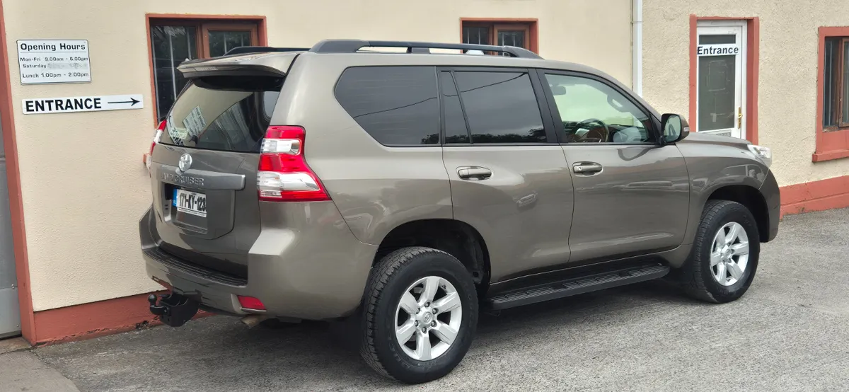 Toyota Land Cruiser 2017 - Image 3