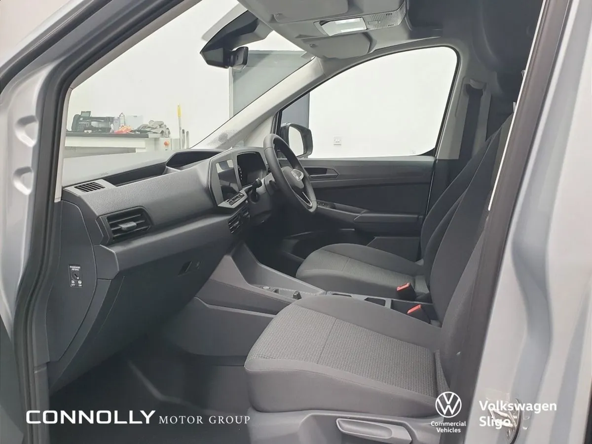 Volkswagen Caddy 5 yrs Warranty  2.0 TDI 122 bhp - Image 4