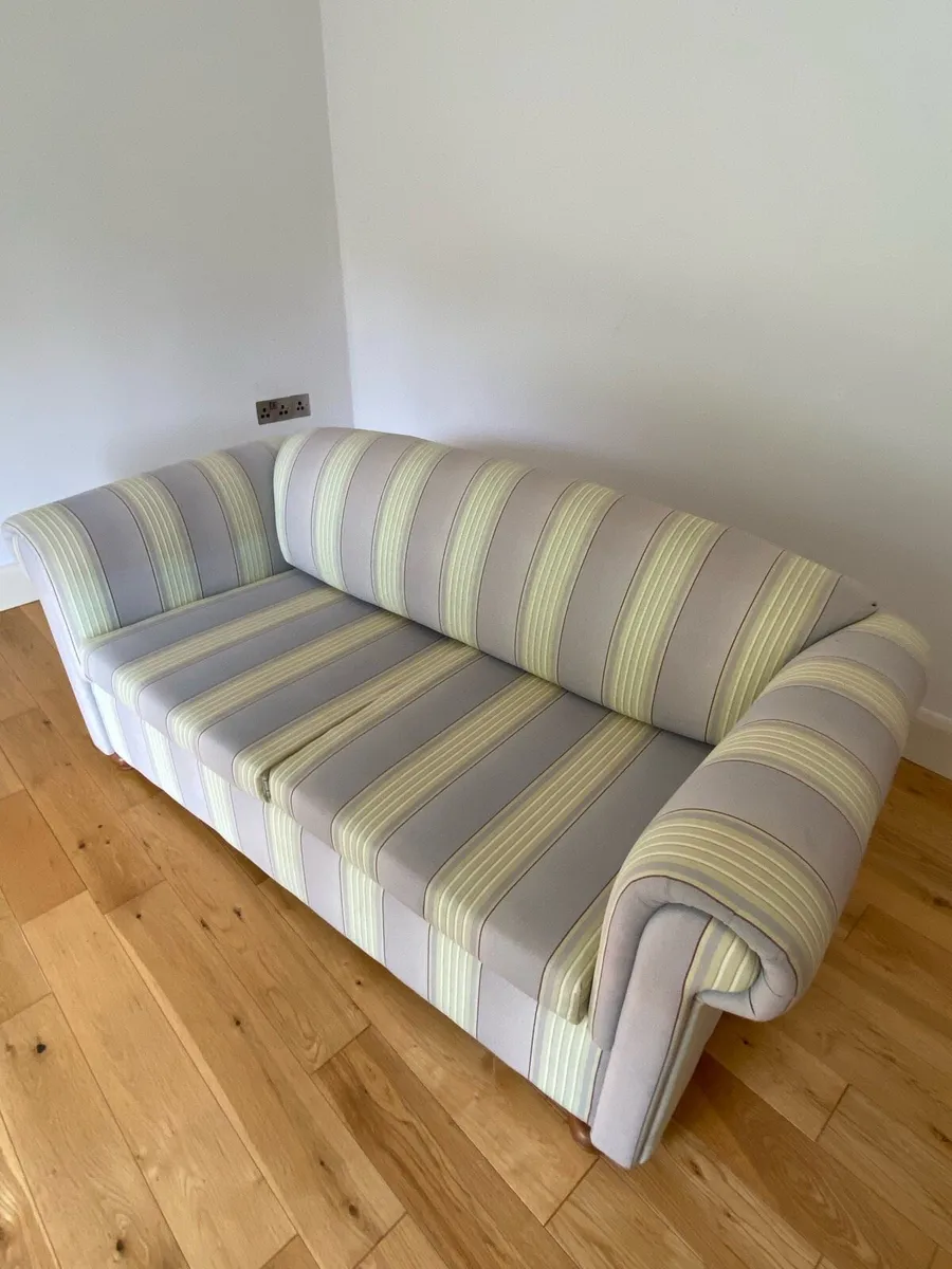 2 seater sofa bed - Image 4
