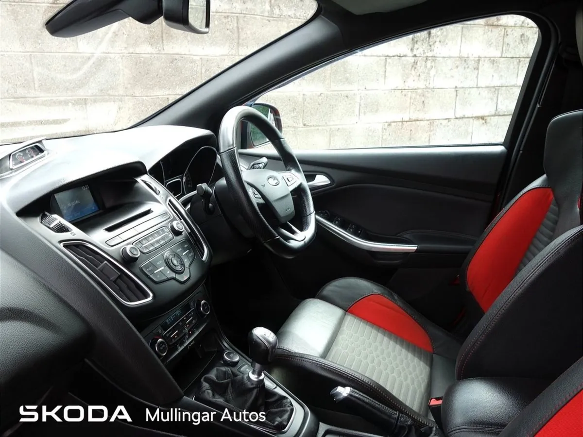 Ford Focus 2.0 Tdci 180PS ST2 - Image 4