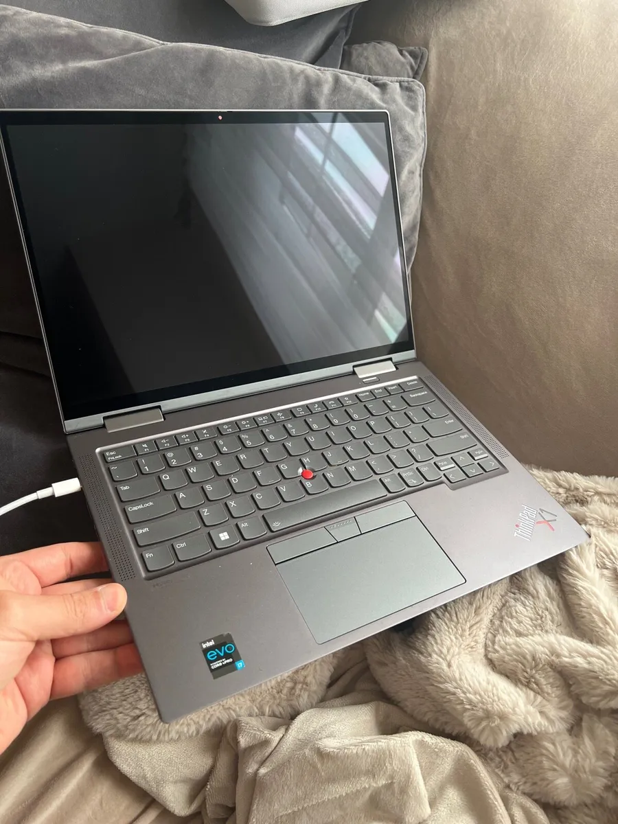 Lenovo thinkpad x1 i7 6GEN - Image 1