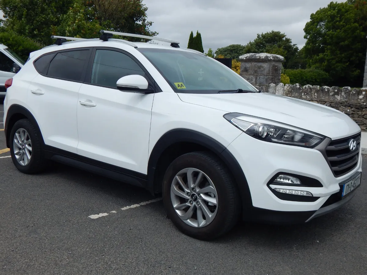 2017 Hyundai Tucson Executive CVRT 09/25 Low kms - Image 1