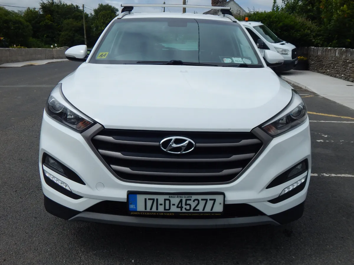 2017 Hyundai Tucson Executive CVRT 09/25 Low kms - Image 3