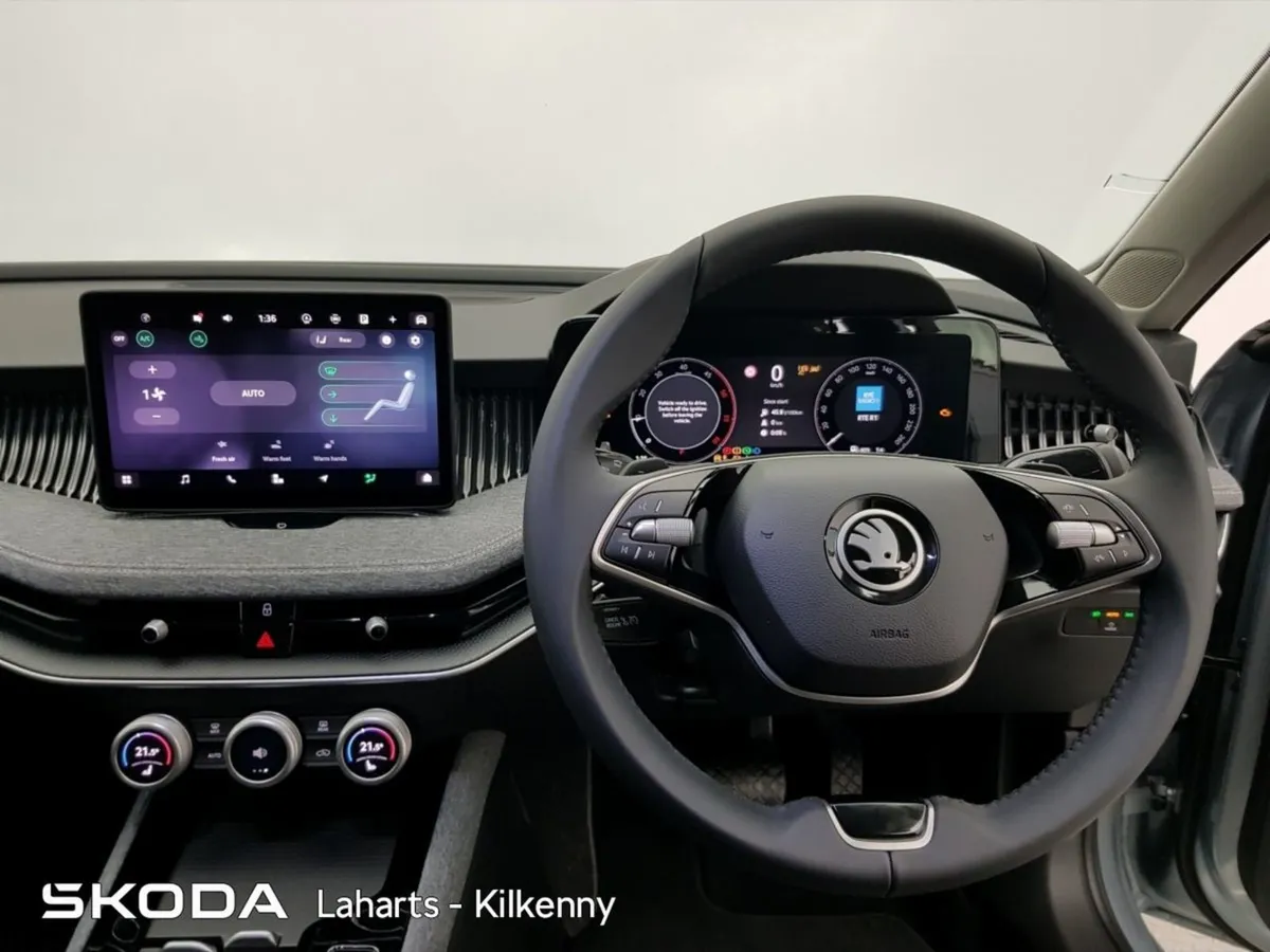 Skoda Superb Combi Selection 2.0tdi 150HP DSG - Image 3