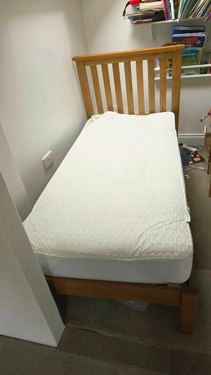 Oak bed frame - Image 2