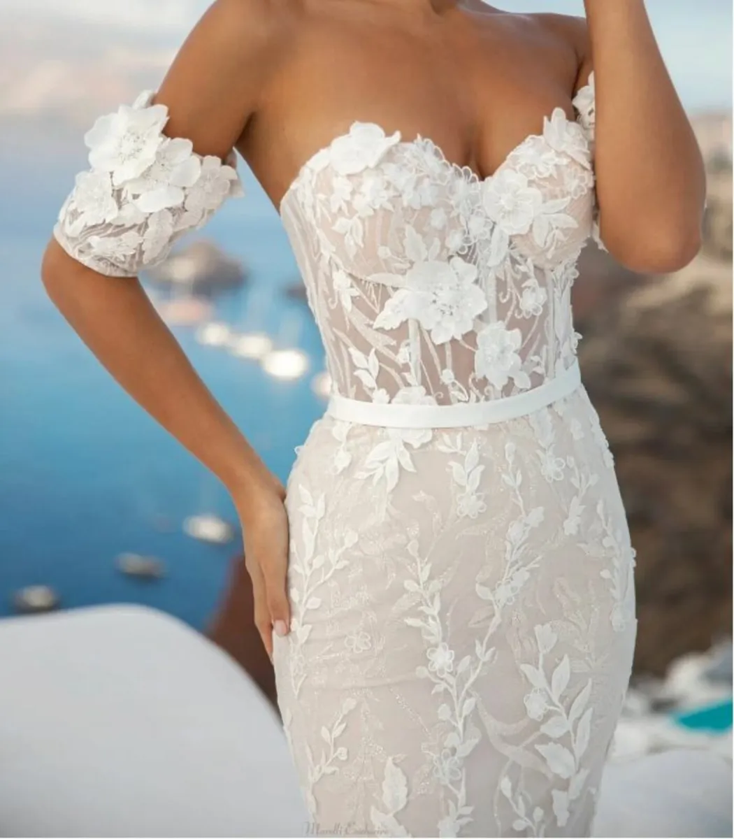 Wedding Dress of Dreams - Image 3