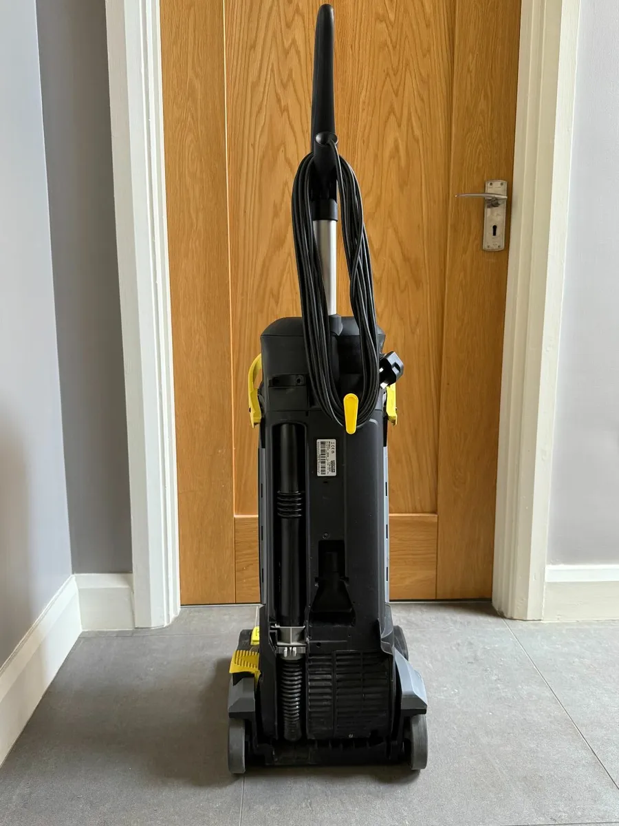 Karcher Scrubber Dryer BR 30/4 C Floor Cleaner/Mop - Image 3