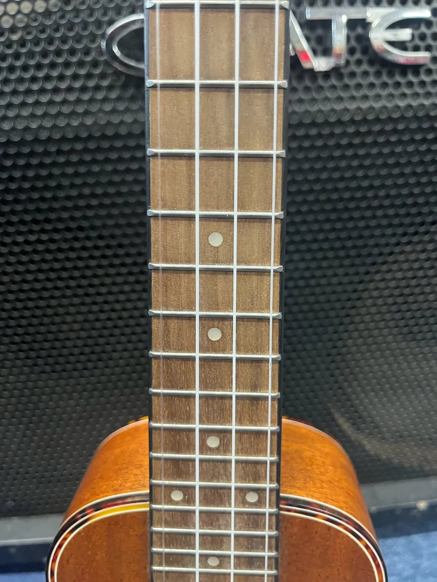 Laka Vus40 Ukelele - Image 3